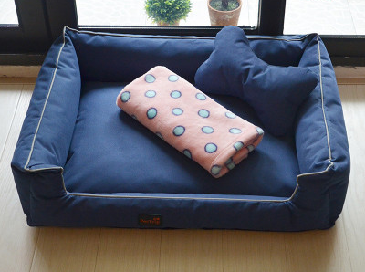 Dog bed (cover removable and washable)