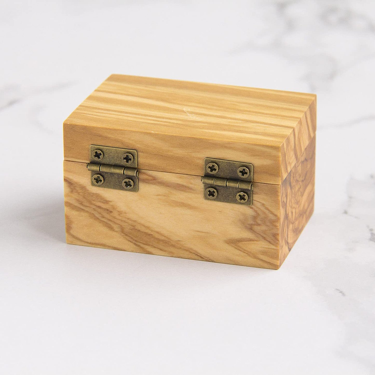 Jewelry box for wedding rings/engagement made of olive wood (100% handmade)